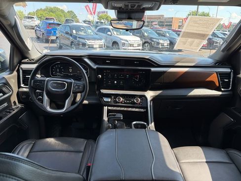 Used 2024 GMC Sierra 1500 Denali w/ Denali Reserve Package AWD/4WD image 42