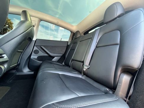 Used 2023 Tesla Model Y Performance image 15