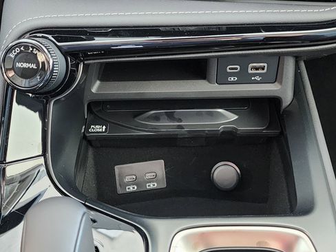 Used 2025 Lexus NX 350h AWD w/ Premium Package image 24