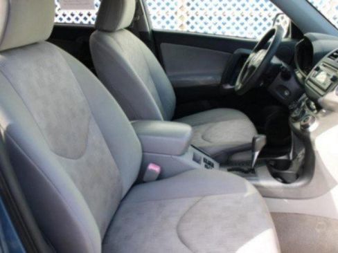 Used 2012 Toyota RAV4 FWD w/ Value Pkg image 18