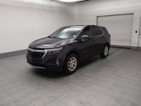 Used 2022 Chevrolet Equinox LT image 2