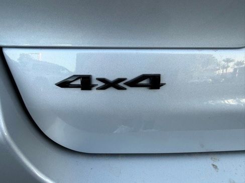 New 2025 Jeep Grand Cherokee L Laredo image 10