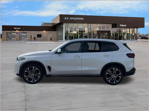 Used 2025 BMW X5 sDrive40i RWD image 2