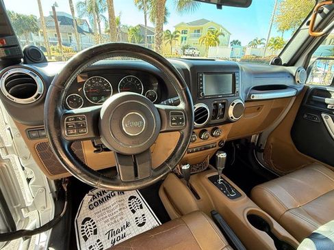 Used 2012 Jeep Wrangler Unlimited Rubicon w/ Dual Top Group image 11