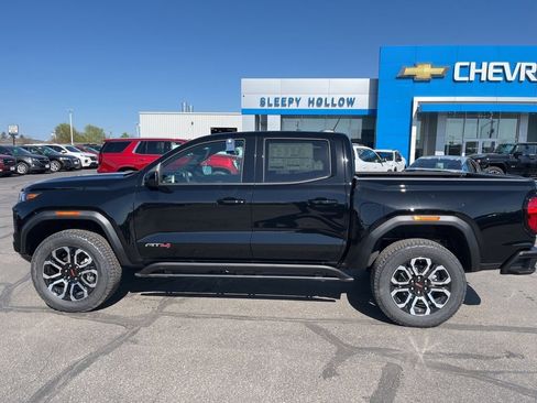 New 2025 GMC Canyon AT4 w/ Nightfall Edition image 9