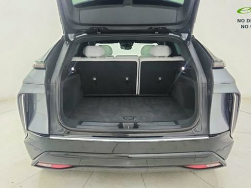 Used 2023 Cadillac Lyriq 2WD image 14