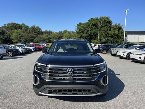 New 2026 Volkswagen Atlas SE FWD image 2