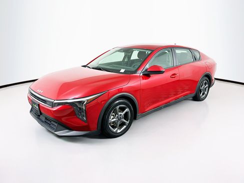 Used 2025 Kia K4 FWD image 3