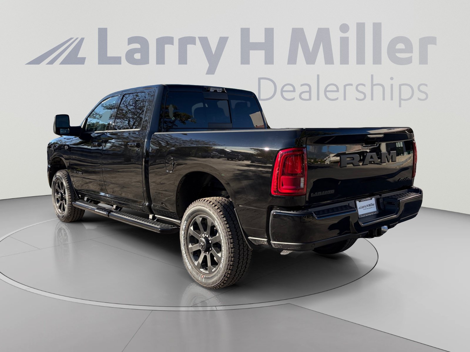 New 2027 RAM 2500 Laramie w/ Night Edition AWD/4WD image 3