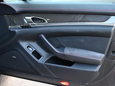 Used 2015 Porsche Panamera GTS AWD/4WD image 23
