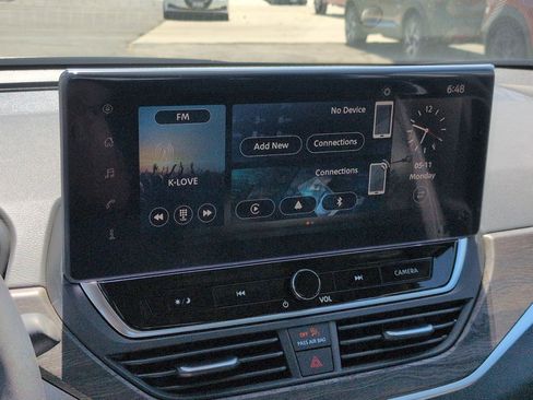 New 2026 Nissan Altima 2.5 SV w/ SV Premium Package FWD image 16