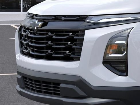 New 2027 Chevrolet Equinox LT w/ Convenience Package II FWD image 13