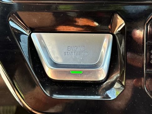 Used 2023 GMC Sierra 1500 Denali Ultimate AWD/4WD image 36