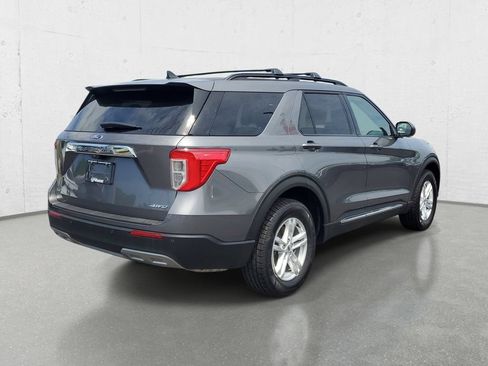 Used 2023 Ford Explorer XLT w/ Equipment Group 202A AWD/4WD image 7