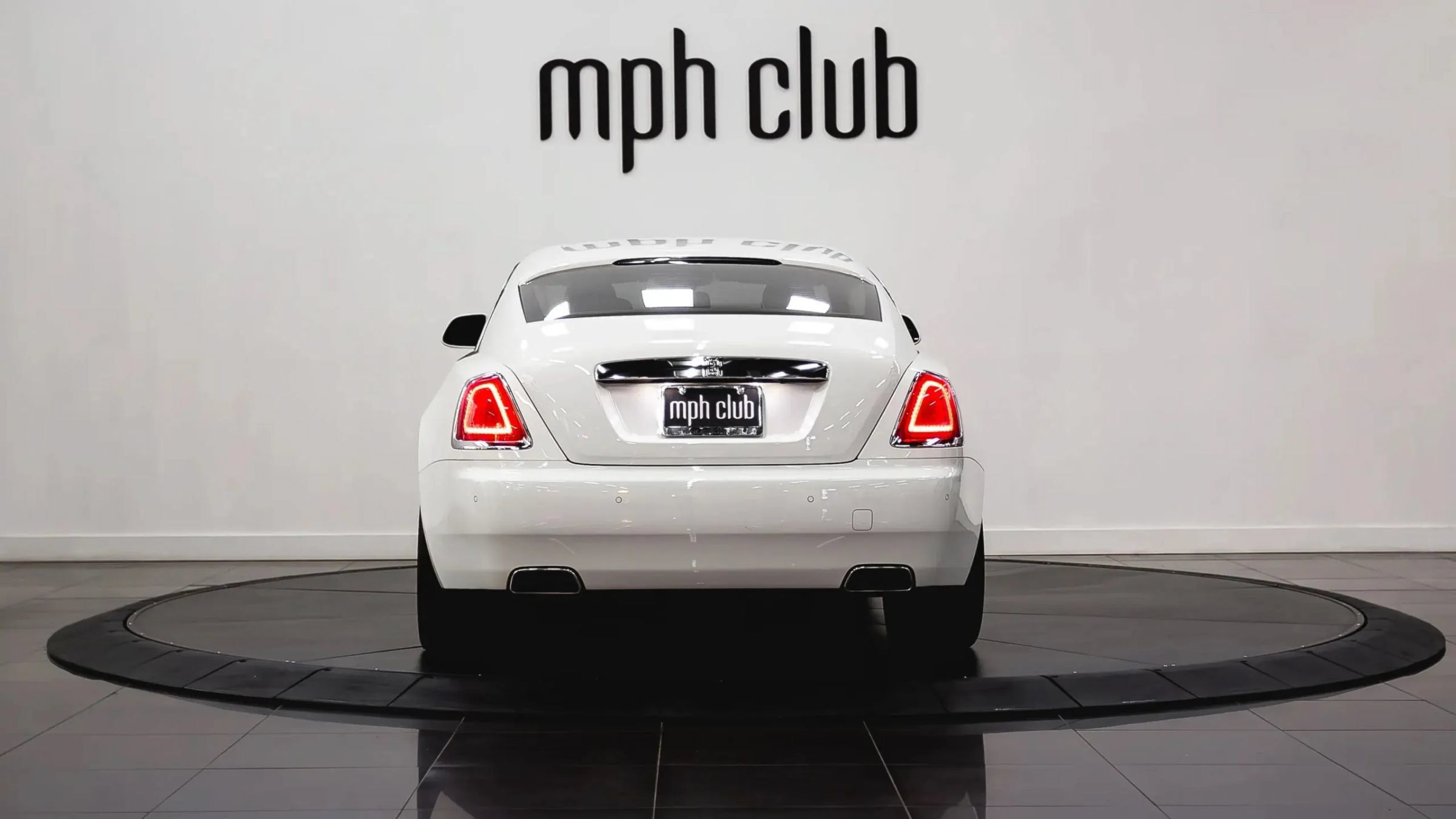 Used 2015 Rolls-Royce Wraith RWD image 5