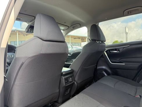 Used 2024 Toyota RAV4 XLE FWD image 19