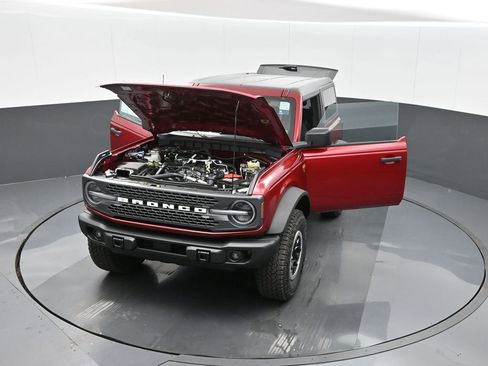 New 2025 Ford Bronco Badlands w/ Sasquatch Package image 27