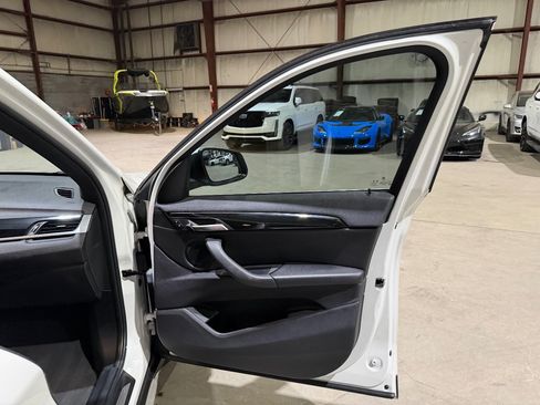 Used 2018 BMW X1 sDrive28i FWD image 24