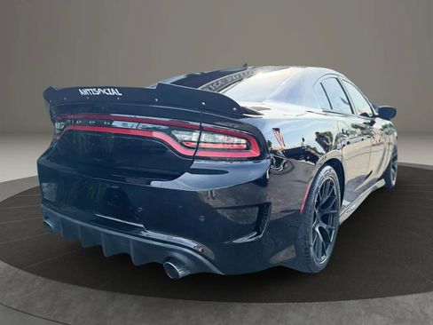 Used 2017 Dodge Charger R/T Scat Pack w/ Dynamics Package RWD image 12