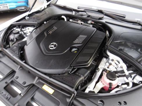 Used 2024 Mercedes-Benz S 580 4MATIC Sedan w/ AMG Line image 7
