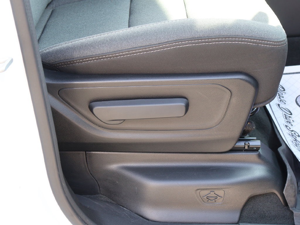 Used 2022 RAM 1500 Big Horn AWD/4WD image 10