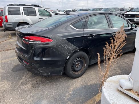 Used 2020 Ford Fusion S image 14