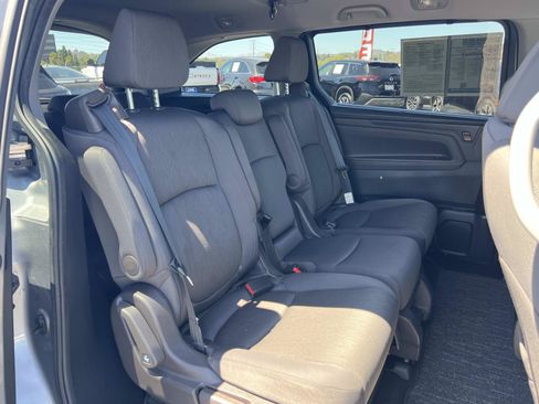 Used 2023 Honda Odyssey EX image 31