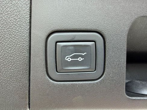 Used 2024 Cadillac XT5 Premium Luxury AWD/4WD image 7