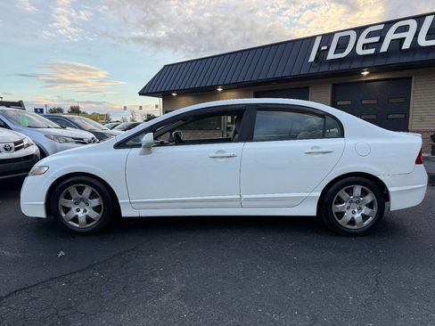 Used 2011 Honda Civic LX image 8