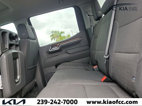 Used 2025 Chevrolet Silverado 1500 LT w/ Protection Package AWD/4WD image 11