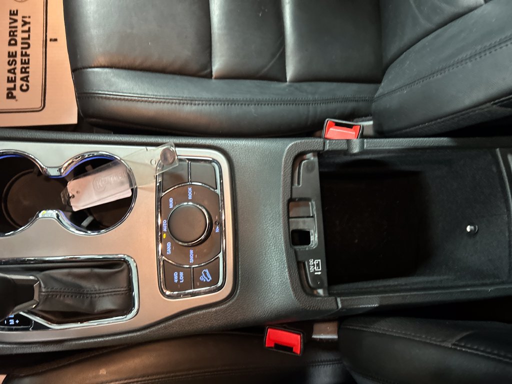 Used 2022 Jeep Grand Cherokee Limited AWD/4WD image 21