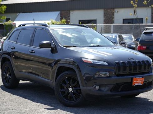 Used 2014 Jeep Cherokee Latitude w/ Cold Weather Group AWD/4WD image 1