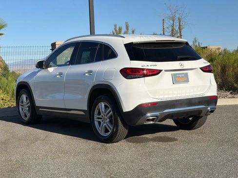 Used 2023 Mercedes-Benz GLA 250 4MATIC image 11