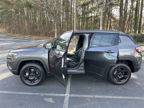 Used 2023 Jeep Compass Trailhawk image 21