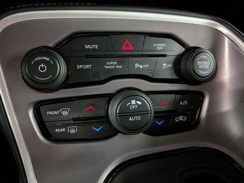 Certified 2022 Dodge Challenger R/T w/ Plus Package image 23