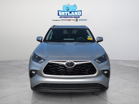 Used 2023 Toyota Highlander L image 8