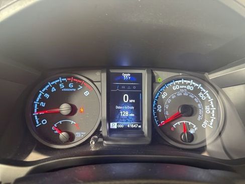 Used 2021 Toyota Tacoma SR image 18
