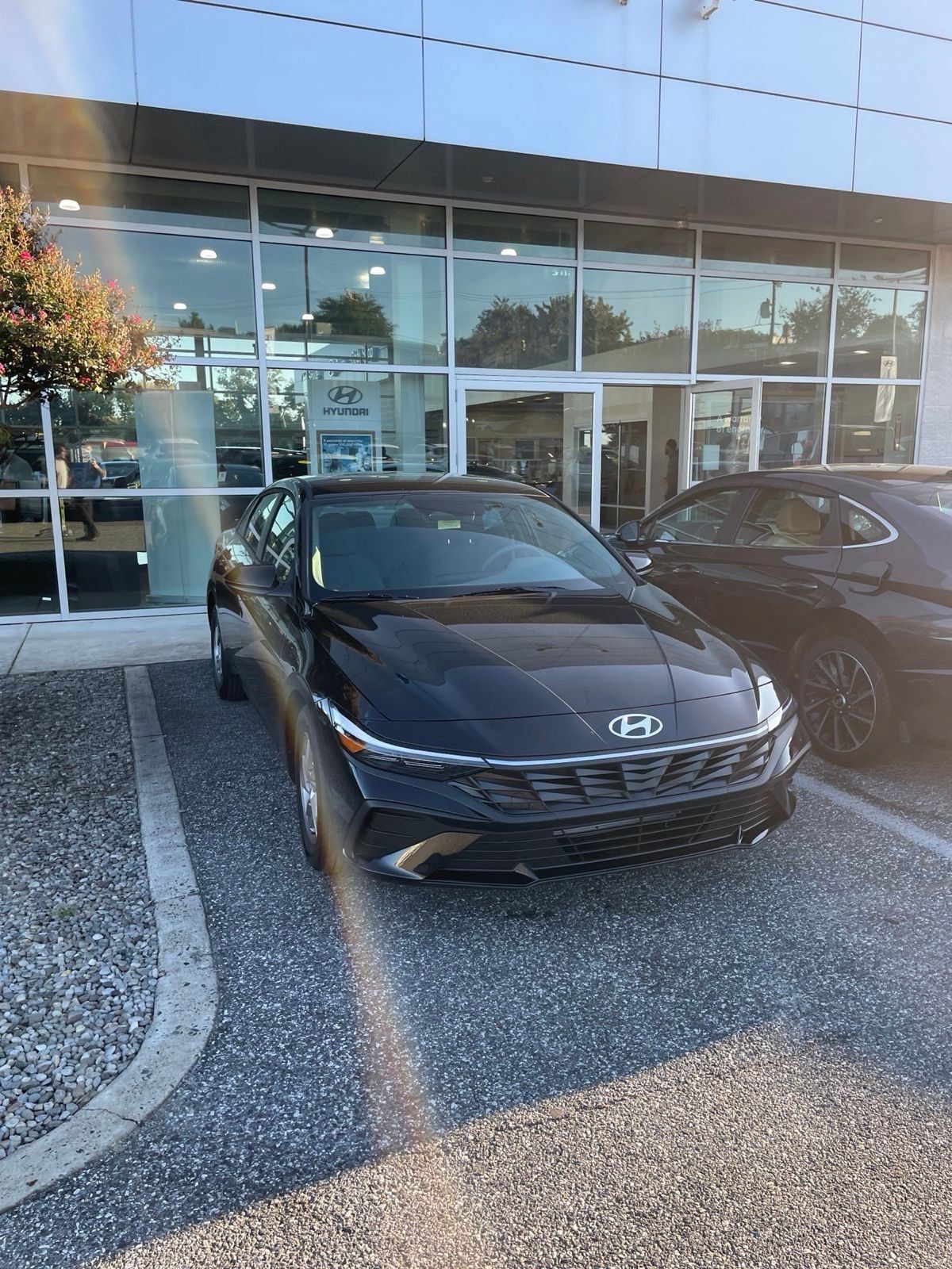 Used 2026 Hyundai Elantra SE FWD image 6