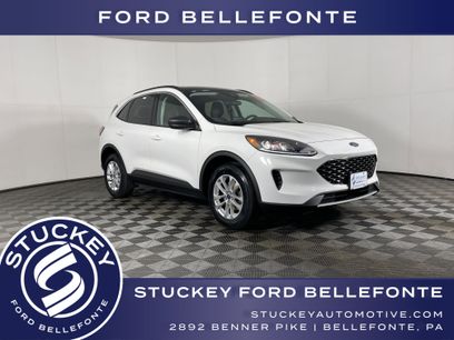Used 2022 Ford Escape SE w/ Convenience Package