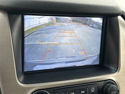 Used 2017 GMC Yukon Denali w/ Open Road Package image 32