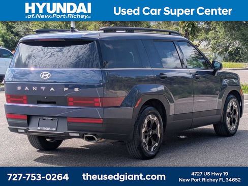 Used 2025 Hyundai Santa Fe SEL FWD image 5