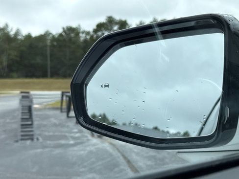 Used 2024 Chevrolet Blazer LT w/ Convenience Package image 30