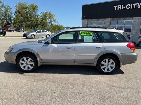 Used 2006 Subaru Outback 2.5i Limited AWD/4WD image 3