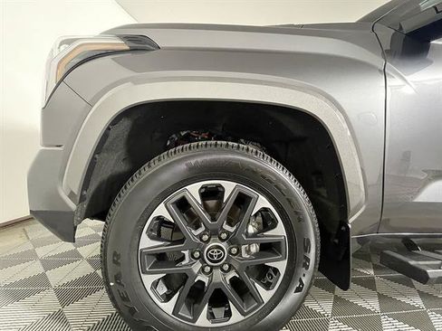 Used 2024 Toyota Tundra Limited AWD/4WD image 23