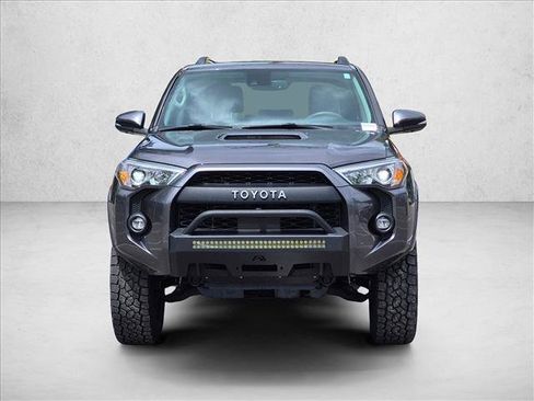 Used 2022 Toyota 4Runner TRD Off-Road Premium AWD/4WD image 2