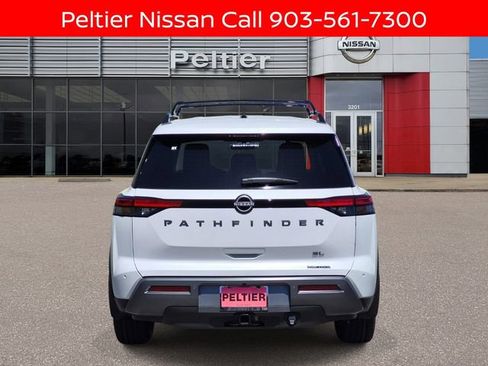 New 2026 Nissan Pathfinder SL FWD image 4