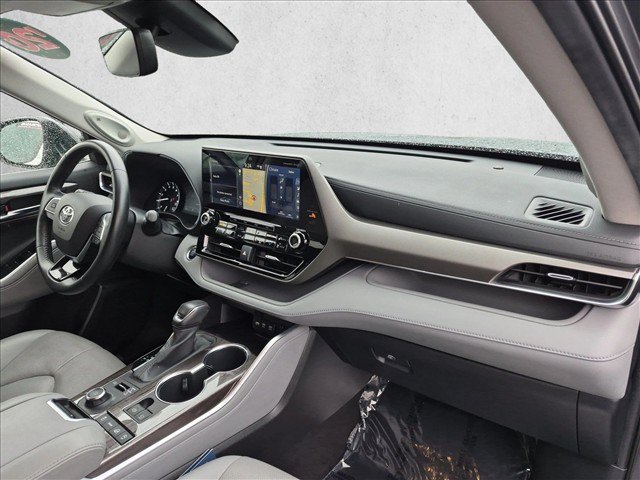 Used 2020 Toyota Highlander Limited AWD/4WD image 21