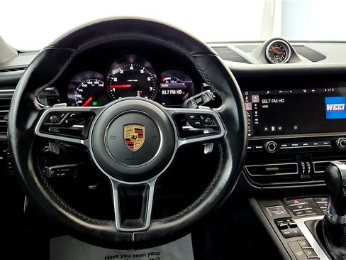 Used 2021 Porsche Macan image 39