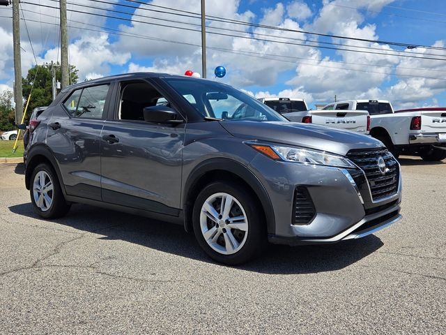 Used 2024 Nissan Kicks S FWD image 1