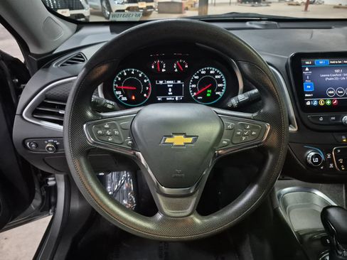 Certified 2024 Chevrolet Malibu LT FWD image 12